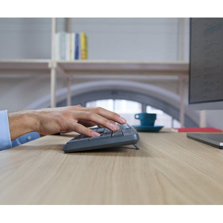 Logitech MK235 - Keyboard and mouse set - wireless - 2.4 GHz - US International - 9