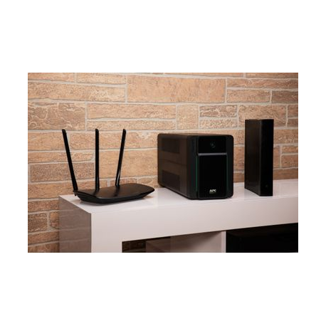 APC Easy UPS BVX Series BVX1600LI-GR - UPS - AC 220-240 V - 900 Watt - 1600 VA - 7 Ah - output connectors: 4 - 4