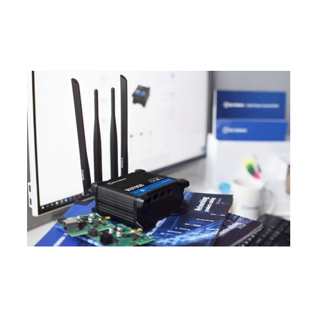 Teltonika RUT950 - Wireless router - WWAN - 4-port switch - 802.11b / g / n - 2.4 GHz - DIN rail mountable - 6