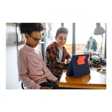 Logitech Rugged Combo 3 - Keyboard and folio case - Apple Smart connector - classic blue - for Apple 10.2-inch iPad (7th generation, 8th generation) - 18