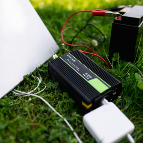 Green Cell INV02DE - DC to AC power inverter - DC 24 V - 300 Watt - Europe - black - 1