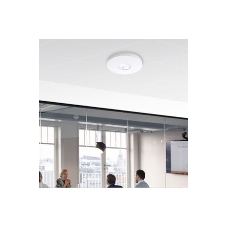 TP-Link Omada EAP670 V1.26 - Radio access point - Wi-Fi 6 - 2.4 GHz, 5 GHz - cloud-managed - wall / ceiling mountable - for Omada OC200, OC300; Omada Cloud Controller OC200 - 5