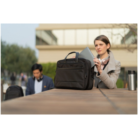 Kensington Contour 2.0 Business Briefcase - Notebook carrying case - 15.6" - 12