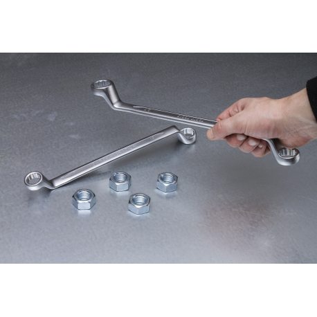 Equip - Patch cable - RJ-45 (M) to RJ-45 (M) - 7.5 m - SFTP - CAT 6 - halogen-free, molded, stranded - black - 4