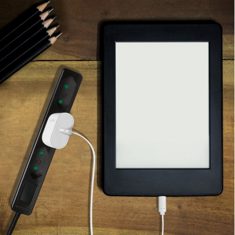 LogiLink - Slim - power strip - AC 250 V - 1700 Watt - output connectors: 3 (3 x Europlug) - 1.5 m cord - white - 4