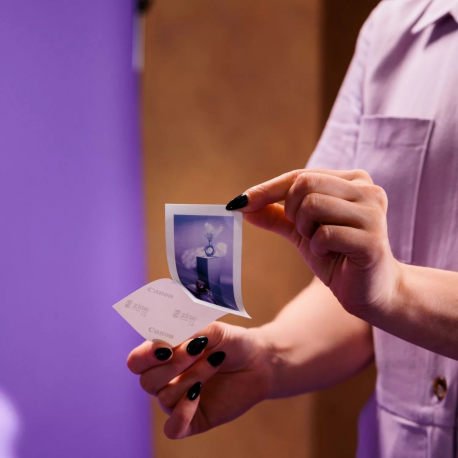 Canon Zoemini 2 - Printer - colour - zink - 50.8 x 76.2 mm - 313 x 500 dpi - up to 0.83 min/page (mono) / up to 0.83 min/page (colour) - capacity: 10 sheets - Bluetooth 5.0 - pink - 17