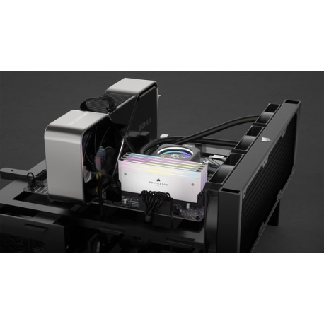 CORSAIR Dominator Titanium RGB - DDR5 - kit - 64 GB: 2 x 32 GB - DIMM 288-pin - 6400 MHz  /  PC5-51200 - CL32 - 1.40 V - unbuffered - white - 1