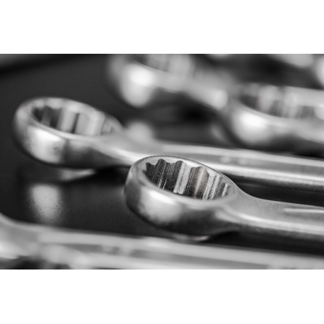 Equip - Patch cable - RJ-45 (M) to RJ-45 (M) - 1 m - SFTP - CAT 6 - halogen-free, molded, stranded - black - 7