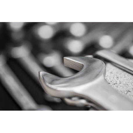 Equip - Patch cable - RJ-45 (M) to RJ-45 (M) - 2 m - SFTP - CAT 6 - halogen-free, molded, stranded - orange - 5