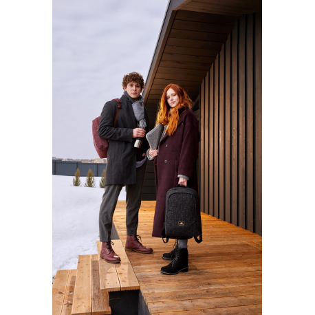 Riva Case Anvik 7962 - Notebook carrying backpack - up to 15.6" - black - 26