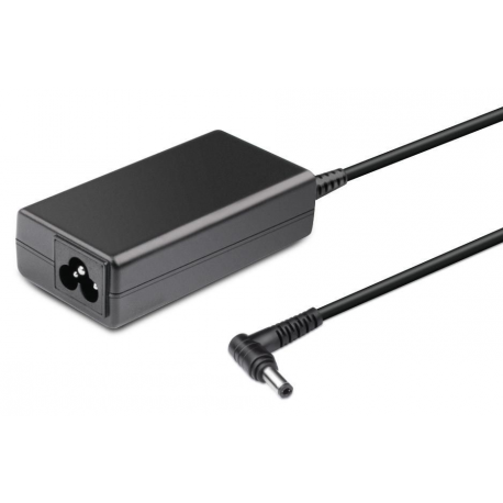 CoreParts - Power adapter - for Dell 1500FP, 1503FP; UltraSharp 1703FP, 1900FP - 0