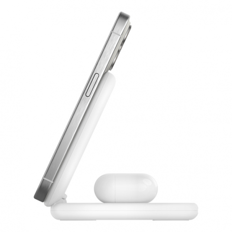Belkin BoostCharge 2-in-1 - Wireless charging stand - magnetic, foldable, with Qi2 + AC power adapter - 15 Watt - Fast Charge - white - for Apple iPhone 12, 13, 14, 15, 16 - 2