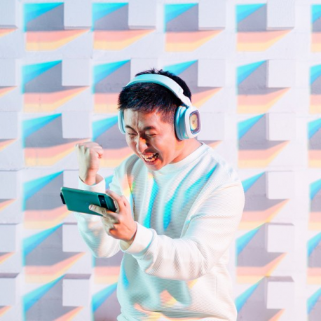 ASTRO Gaming A30 - Headset - full size - Bluetooth  /  LIGHTSPEED - wireless, wired - 3.5 mm jack, USB-A via Bluetooth adapter - white - 5