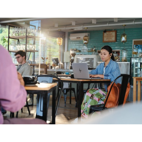 HP ZBook Ultra G1a Mobile Workstation - AMD Ryzen AI Max Pro - 390  /  up to 5 GHz - Win 11 Pro - Radeon 8050S - 64 GB RAM - 1 TB SSD NVMe, TLC - 14" OLED touchscreen 2880 x 1800 (2.8K) @ 120 Hz - Wi-Fi 7, Bluetooth - meteor silver - kbd: Pan Nordic - 7