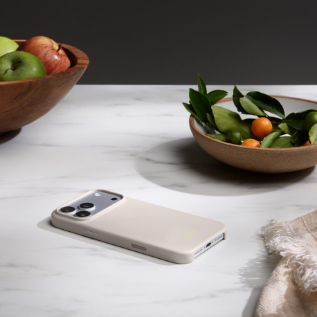 Beats - Back cover for mobile phone - MagSafe compatibility - polycarbonate - lime stone - for iPhone 17 Pro Max - 2